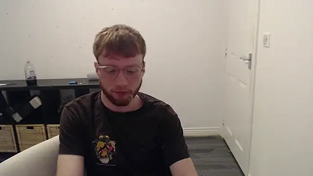 Snapshot of PrettyGinger chatting on 12-02-24, 07:16 PrettyGinger online show from 12-02-24, 07:16