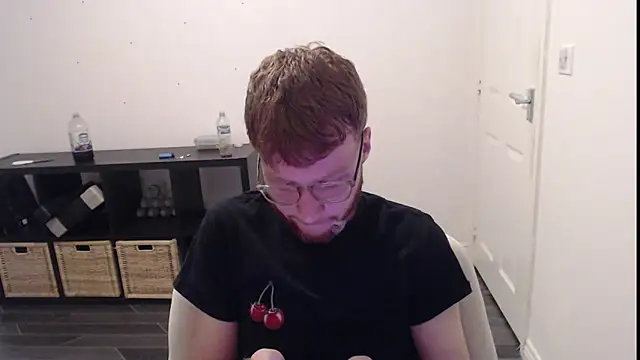 Snapshot of PrettyGinger chatting on 12-03-24, 04:28 PrettyGinger online show from 12-03-24, 04:28