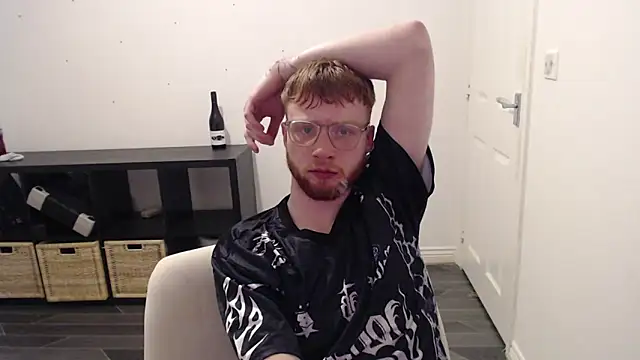 Snapshot of PrettyGinger chatting on 12-13-24, 07:10 PrettyGinger online show from 12-13-24, 07:10