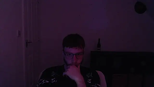 Snapshot of PrettyGinger chatting on 12-16-24, 04:38 PrettyGinger online show from 12-16-24, 04:38