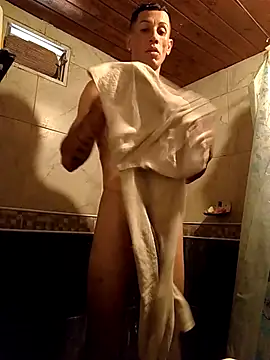 Snapshot of FlacoDani chatting on 11-14-25, 06:17 FlacoDani online show from 11-14-25, 06:17