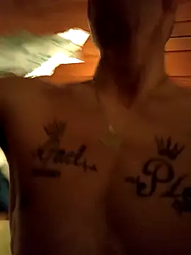 Snapshot of FlacoDani chatting on 11-19-25, 05:02 FlacoDani online show from 11-19-25, 05:02