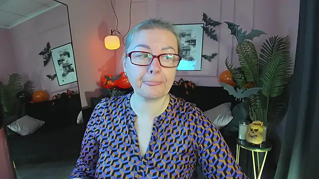 AlexandraKind online show from 11-02-25, 01:35