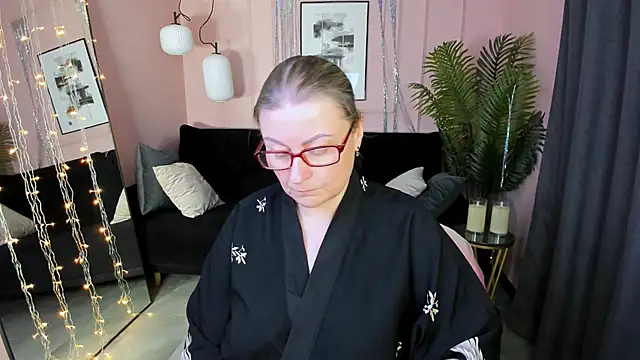 AlexandraKind online show from 01-09-26, 01:41