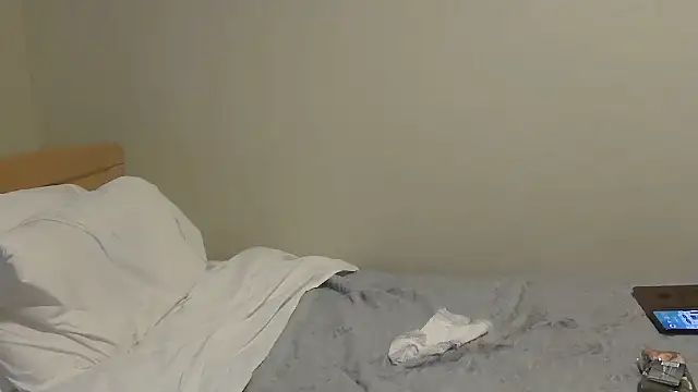 Snapshot of housewife_shantie chatting on 10-12-25, 10:47 housewife shantie online show from 10-12-25, 10:47