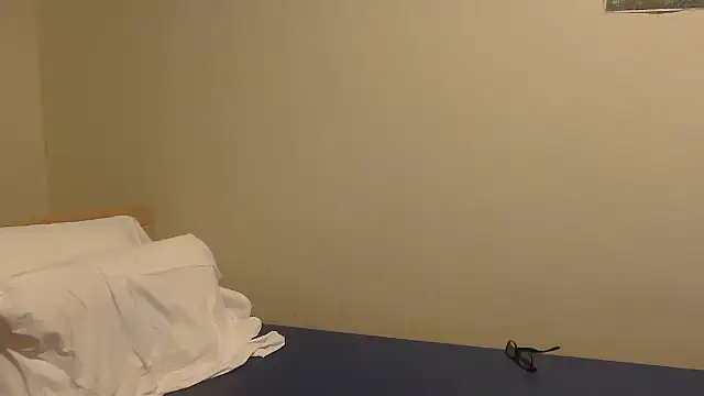 Snapshot of housewife_shantie chatting on 10-19-25, 07:31 housewife shantie online show from 10-19-25, 07:31