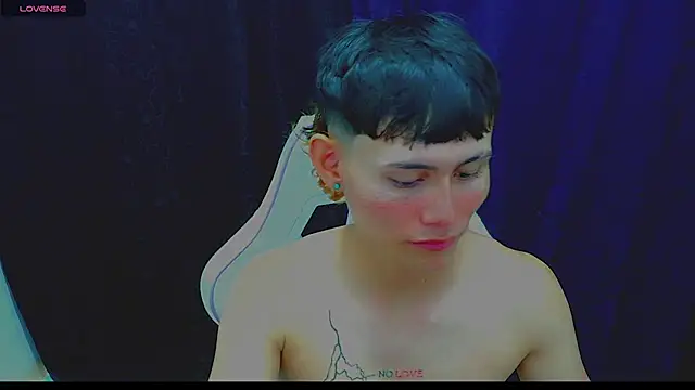 tanjiro cute online show from 10-26-25, 08:37