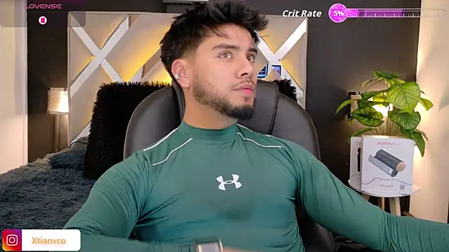 Tommidubois online show from 11-26-25, 04:02