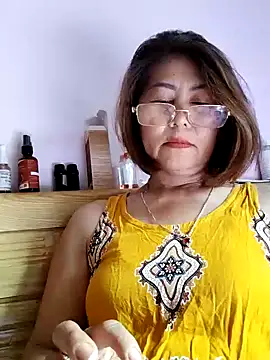 Baby-tits2024 online show from 12-09-24, 06:45