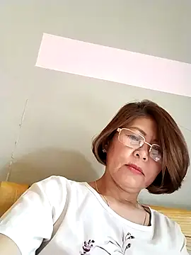 Baby-tits2024 online show from 03-15-25, 06:25