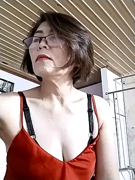 Baby-tits2024 online show from 09-10-25, 01:00