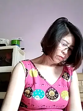 Baby-tits2024 online show from 11-18-25, 07:24