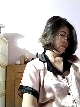 Baby-tits2024 online show from 11-21-25, 01:43