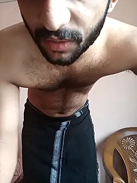 Snapshot of Vignesh3246 chatting on 10-14-25, 05:30 Vignesh3246 online show from 10-14-25, 05:30