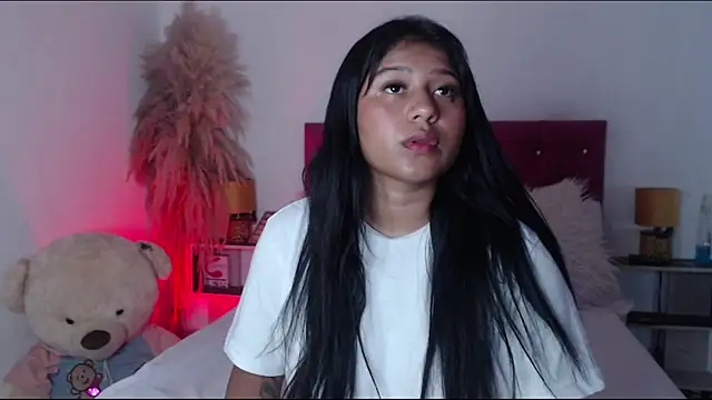 alinakiss online show from 12-22-24, 04:59