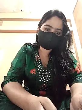 Snapshot of Magical_Girl- chatting on 11-25-25, 03:28 Magical Girl- online show from 11-25-25, 03:28