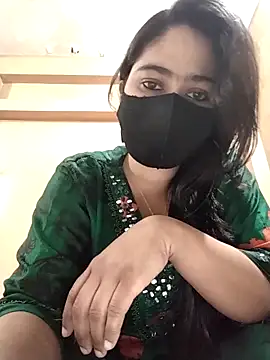 Snapshot of Magical_Girl- chatting on 12-16-25, 04:06 Magical Girl- online show from 12-16-25, 04:06