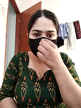 Snapshot of Magical_Girl- chatting on 01-14-26, 06:30 Magical Girl- online show from 01-14-26, 06:30