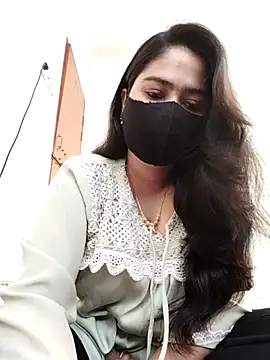 Snapshot of Magical_Girl- chatting on 02-14-26, 05:15 Magical Girl- online show from 02-14-26, 05:15