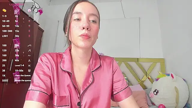 rousee yareldss online show from 12-20-25, 04:08