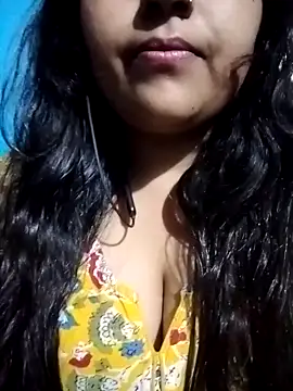 Snapshot of Love-Veronica chatting on 02-17-26, 06:47 Love-Veronica online show from 02-17-26, 06:47