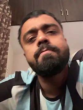 Indiangujjucpl online show from 10-31-25, 06:47