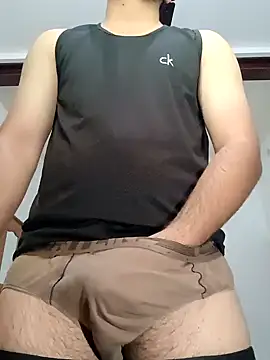Snapshot of smartboy010101 chatting on 02-28-25, 09:36 smartboy010101 online show from 02-28-25, 09:36