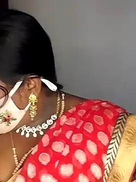 Sexy Radhikaa online show from 03-18-25, 04:15