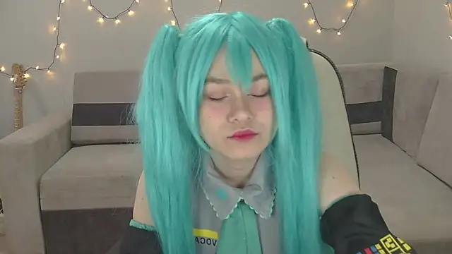 yuno nya online show from 12-17-24, 11:17