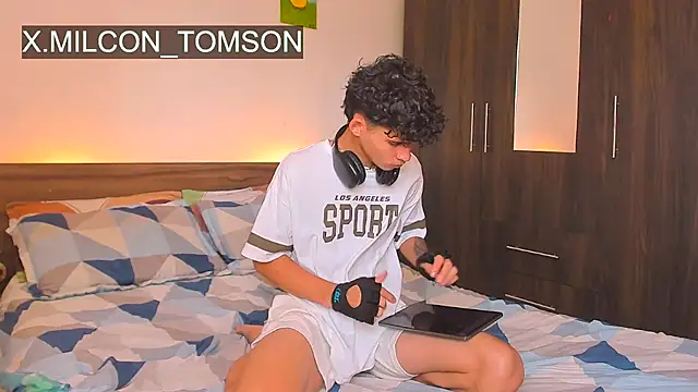 Milcon Thomson online show from 09-15-25, 08:42