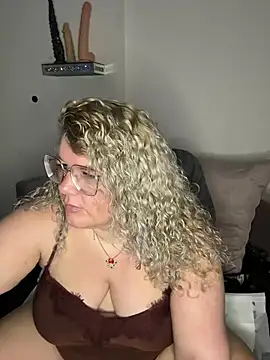 CurvyAnonymousGirl89 online show from 01-24-25, 01:36