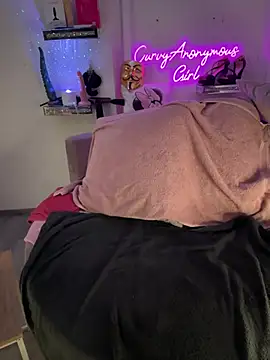 CurvyAnonymousGirl89 online show from 02-17-26, 05:41