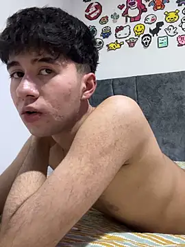 Snapshot of Whike_Dark chatting on 02-27-26, 01:05 Whike Dark online show from 02-27-26, 01:05