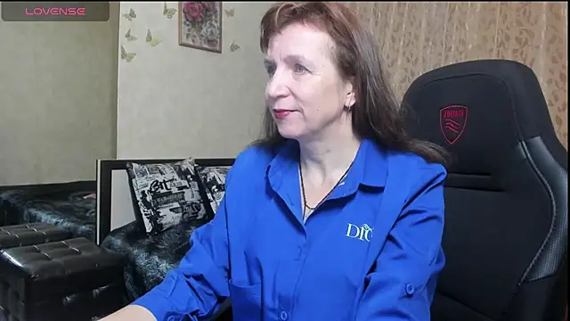 Debra Phoenix online show from 11-21-25, 10:30