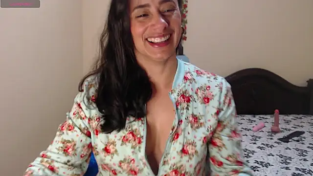 sara florez1 online show from 01-02-25, 12:13