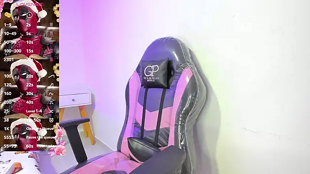 Snapshot of Naomy_veracruz_ chatting on 12-27-24, 01:18 Naomy veracruz online show from 12-27-24, 01:18