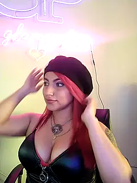 Snapshot of Naomy_veracruz_ chatting on 02-24-25, 07:30 Naomy veracruz online show from 02-24-25, 07:30