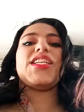 Snapshot of Naomy_veracruz_ chatting on 11-03-25, 01:01 Naomy veracruz online show from 11-03-25, 01:01