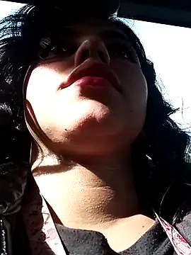 Snapshot of Naomy_veracruz_ chatting on 11-04-25, 12:48 Naomy veracruz online show from 11-04-25, 12:48