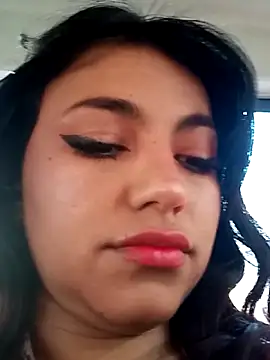 Snapshot of Naomy_veracruz_ chatting on 11-07-25, 12:27 Naomy veracruz online show from 11-07-25, 12:27