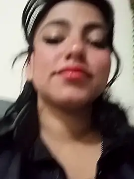 Snapshot of Naomy_veracruz_ chatting on 11-15-25, 12:13 Naomy veracruz online show from 11-15-25, 12:13