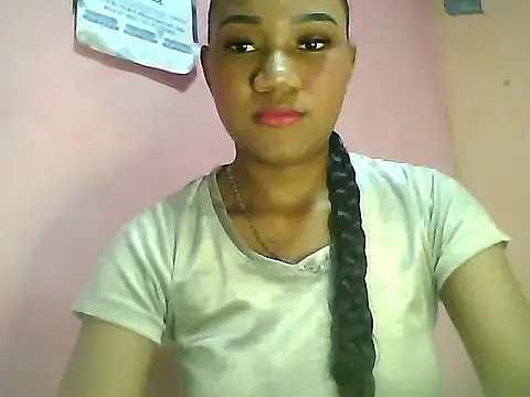 Snapshot of Fariana01 chatting on 02-10-25, 09:25 Fariana01 online show from 02-10-25, 09:25