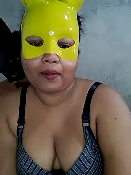 Snapshot of Masha_123 chatting on 02-19-25, 04:34 Masha 123 online show from 02-19-25, 04:34