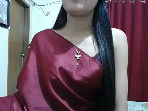 Snapshot of taisina chatting on 02-21-25, 04:26 taisina online show from 02-21-25, 04:26