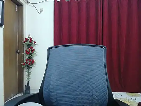 Snapshot of taisina chatting on 02-27-25, 08:42 taisina online show from 02-27-25, 08:42