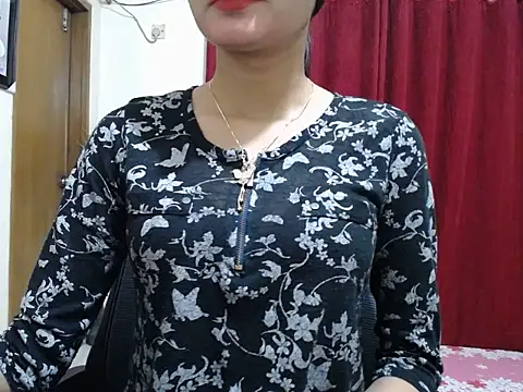 Snapshot of taisina chatting on 02-28-25, 04:20 taisina online show from 02-28-25, 04:20