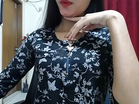 Snapshot of taisina chatting on 02-28-25, 07:56 taisina online show from 02-28-25, 07:56