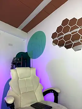 LollaByer online show from 10-04-25, 10:08