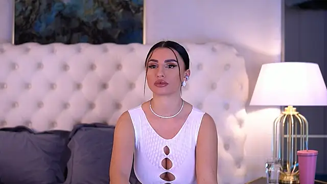 IsabelleHunt online show from 01-20-25, 05:59