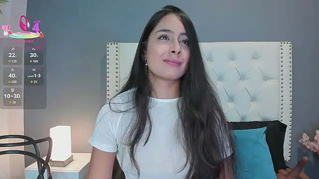 Julia Martinez  online show from 09-13-25, 11:43